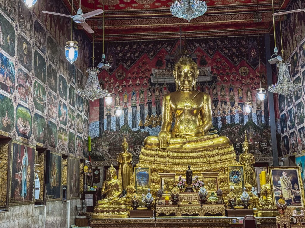 Wat Paknam Phasi Charoen Tempel Bangkok